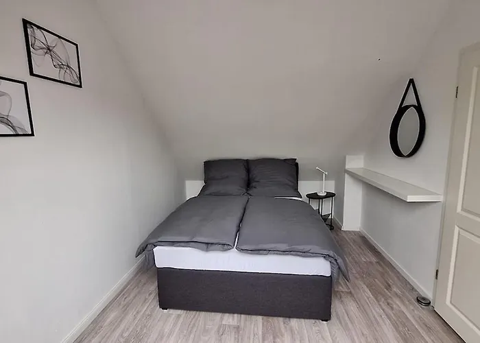 Modern Near Airport *